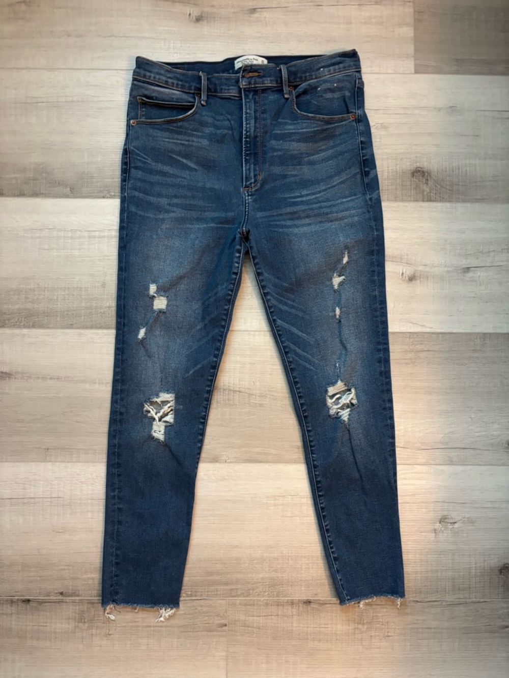 Abercrombie & Fitch Women's Skinny Jeans - Dark Blue Distressed